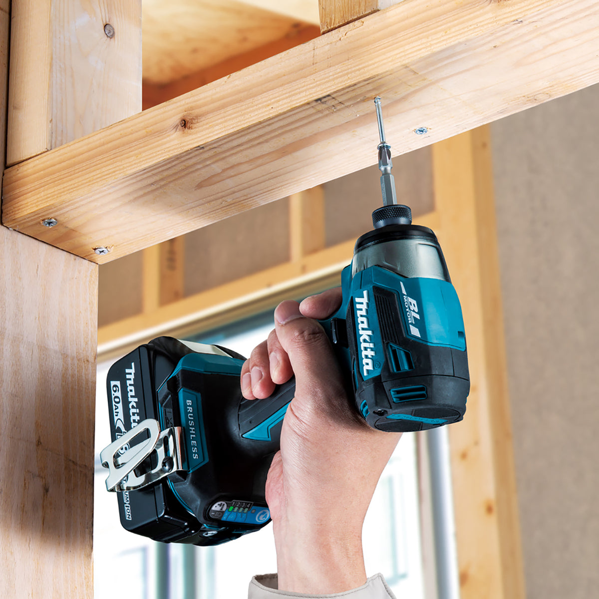 Makita DTD173Z 18V LXT Brushless Impact Driver With 1 x 5.0Ah Battery & Charger
