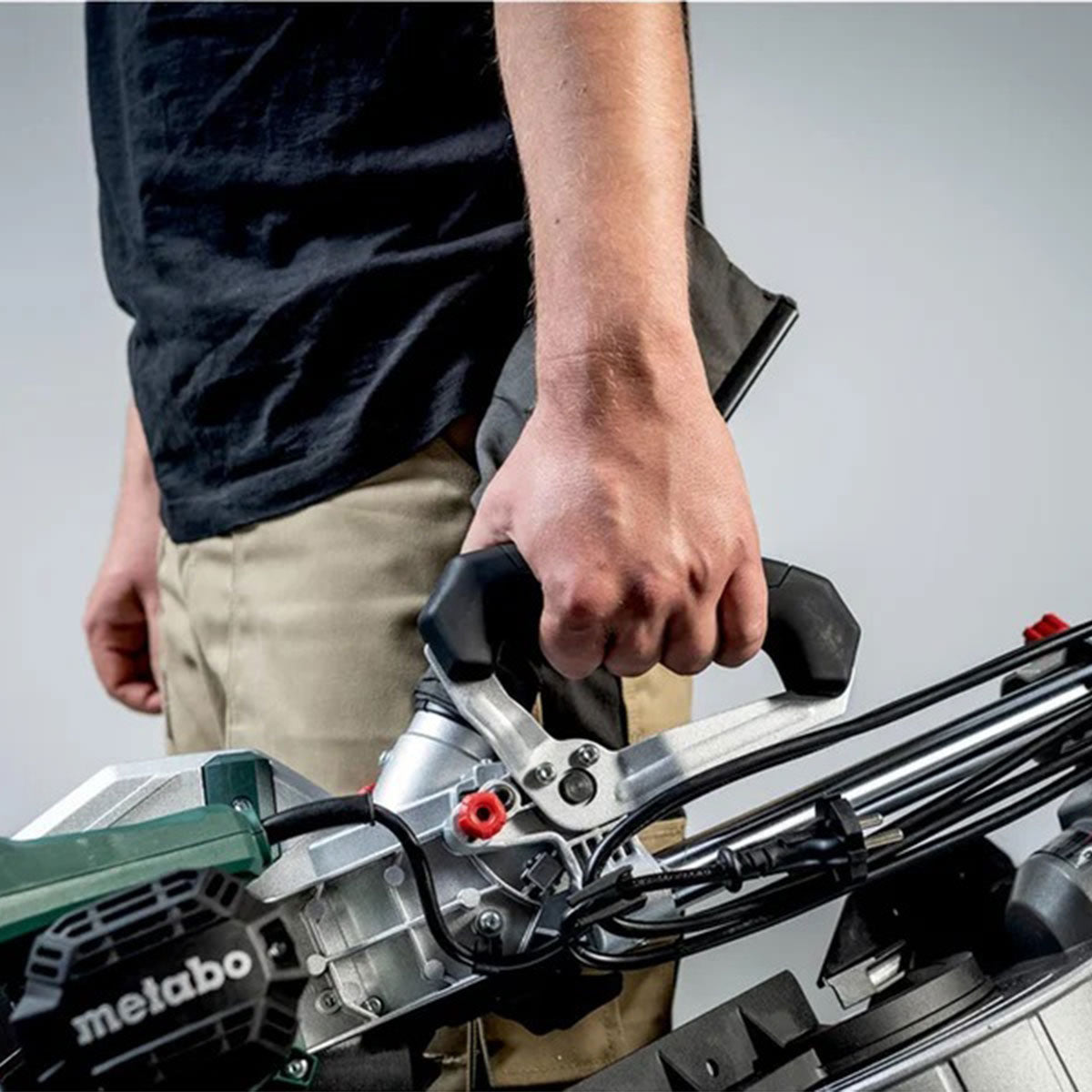 Metabo KGS 216 M 216mm Single Bevel Sliding Mitre Saw 240V/1500W 613216380 with KSU 251 Stand