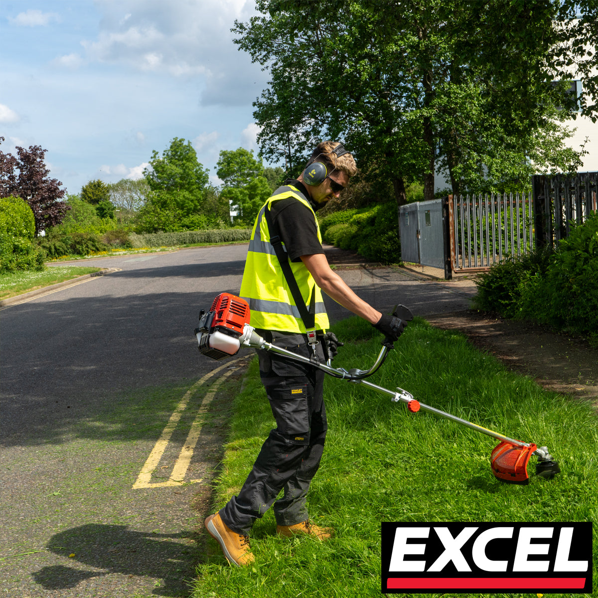 Excel 52cc 50cm Petrol Grass Trimmer & Brush Cutter 2-in-1 Multi Garden Tool with Engine Oil