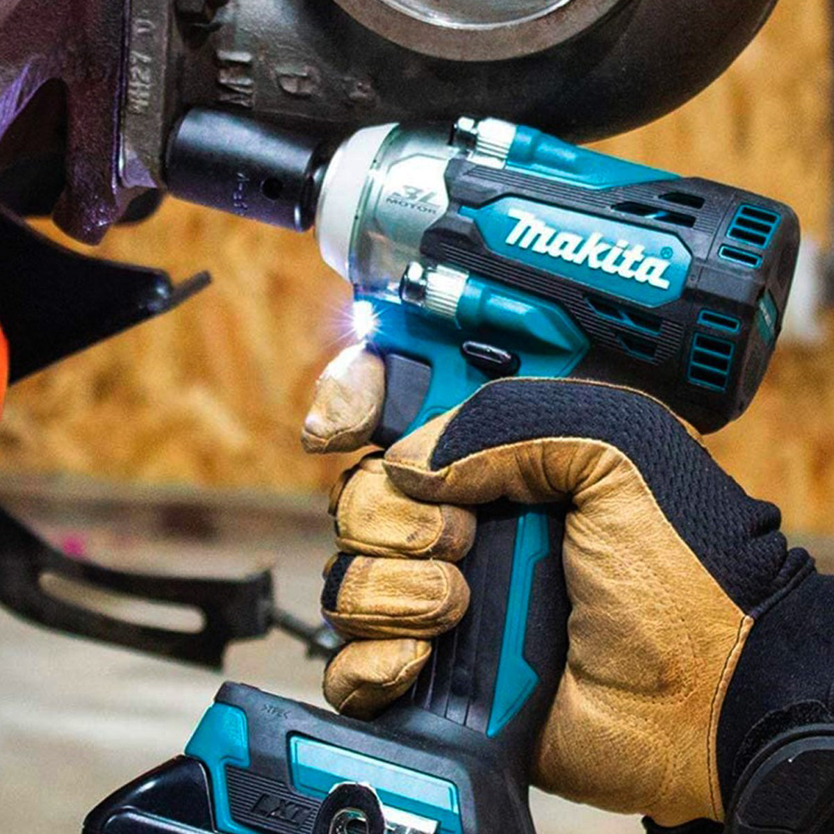 Makita DTW300Z 18V 1/2in LXT Brushless Impact Wrench With Padded Belt & Drill Holster