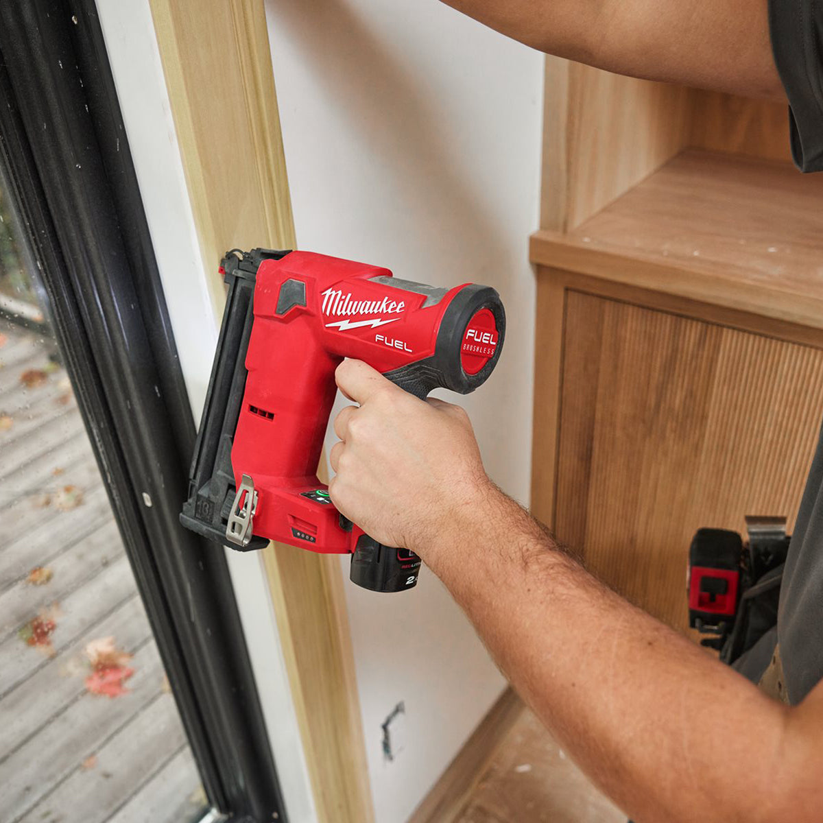 Milwaukee M12FCN18GS-0X 12V FUEL Brushless 18Ga Second Fix Straight Brad Nailer with 1 x 6.0Ah Battery & Charger