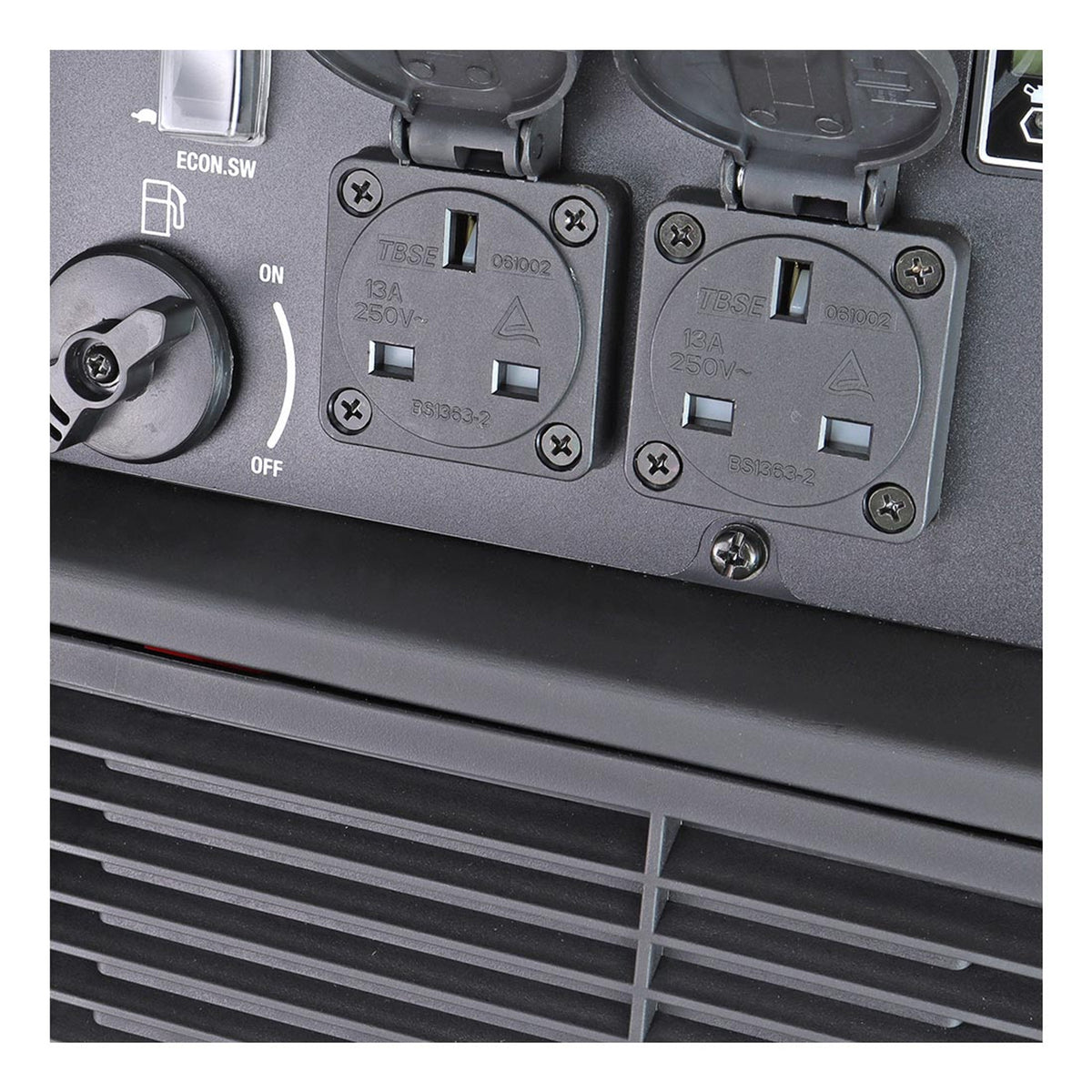 Hyundai HY3200SEi Petrol Inverter Generator, Remote Keyfob & Electric Start, Wheel Kit 3200W/240V