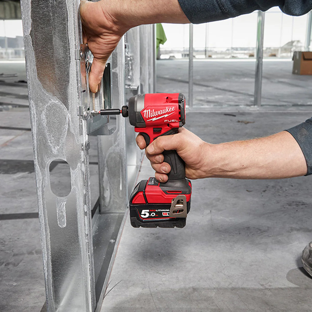 Milwaukee M18FID3-0 18V Fuel Brushless 1/4" Impact Driver with 1 x 2.0Ah Battery Charger & Bag