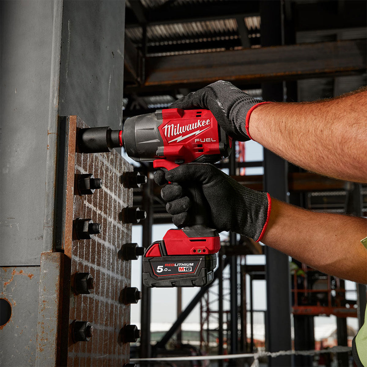 Milwaukee M18FHIW2F12-0X 18V Fuel Brushless 1/2" High Torque Impact Wrench with 1 x 5.5Ah Battery Charger & Case