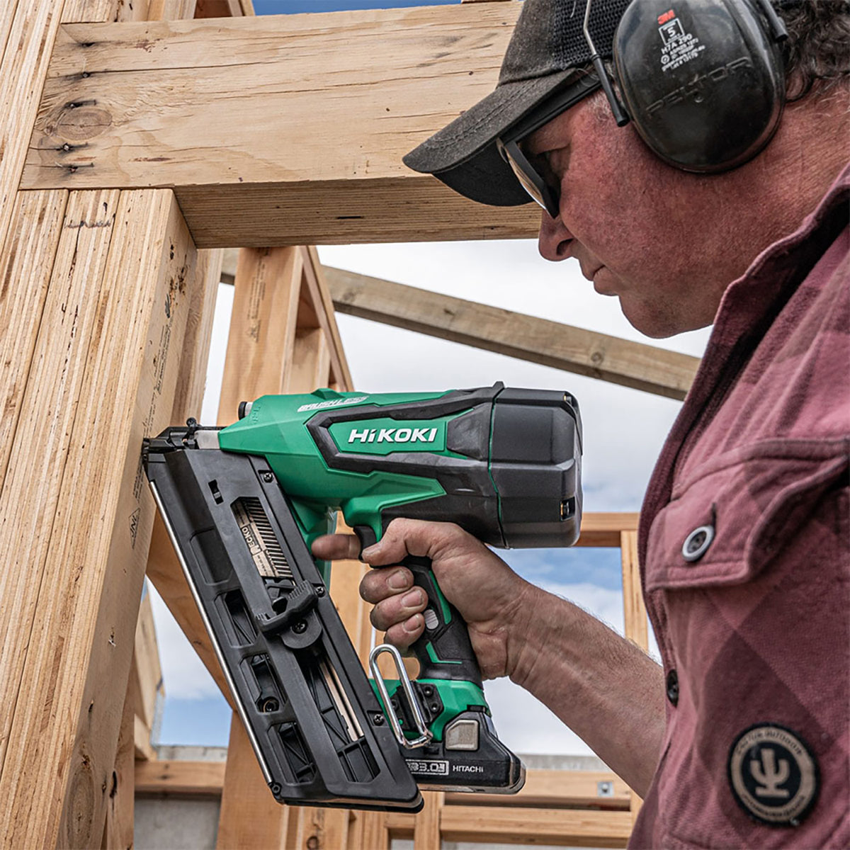 Hikoki NR1890DCJPZ 18V Brushless First Fix Framing Nailer with 2 x 5.0Ah Battery Charger & 64mm Nails Pack of 3300